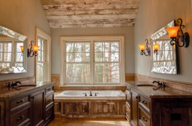 How to Clean Your Bathroom & Kitchen Splashbacks